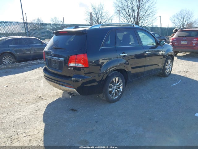 2011 KIA SORENTO 5XYKWDA20BG138455 Photo 3