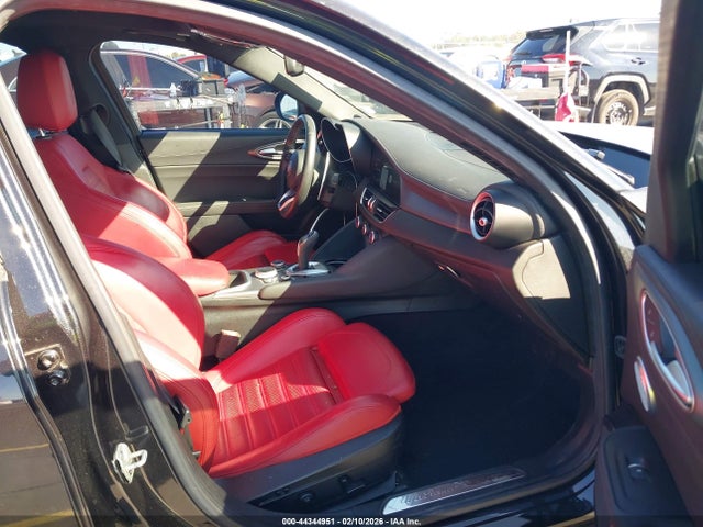 Aukcja sprzedaży 2022 Alfa Romeo Giulia Veloce Awd, vin: ZARFANBNXN7653128, numer aukcji: 44344951