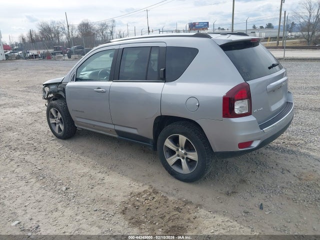2017 JEEP COMPASS 1C4NJDEBXHD100406 Photo 2