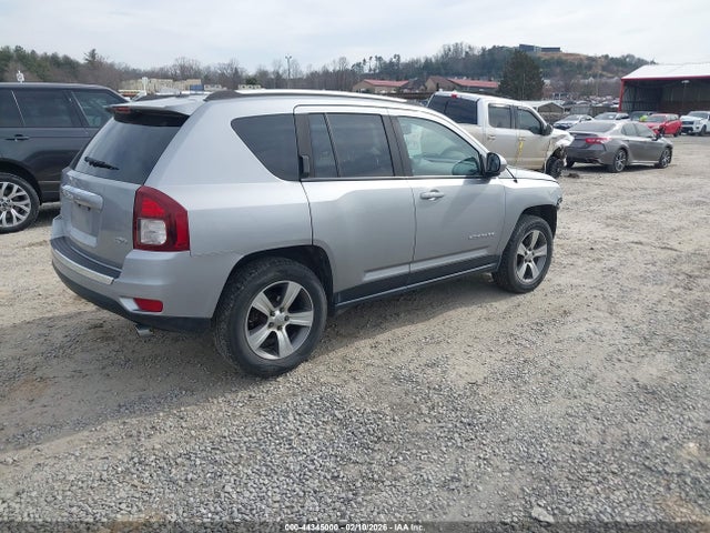 2017 JEEP COMPASS 1C4NJDEBXHD100406 Photo 3