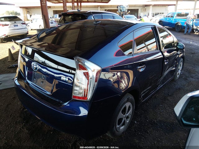 JTDKN3DU2E0384718 Toyota Prius Three
