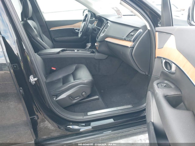 2022 VOLVO XC90 YV4A22PK2N1785587 Photo 4