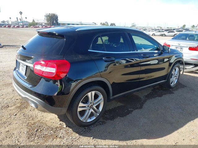 2019 MERCEDES-BENZ GLA 250 WDCTG4GB6KJ618244 Photo 3