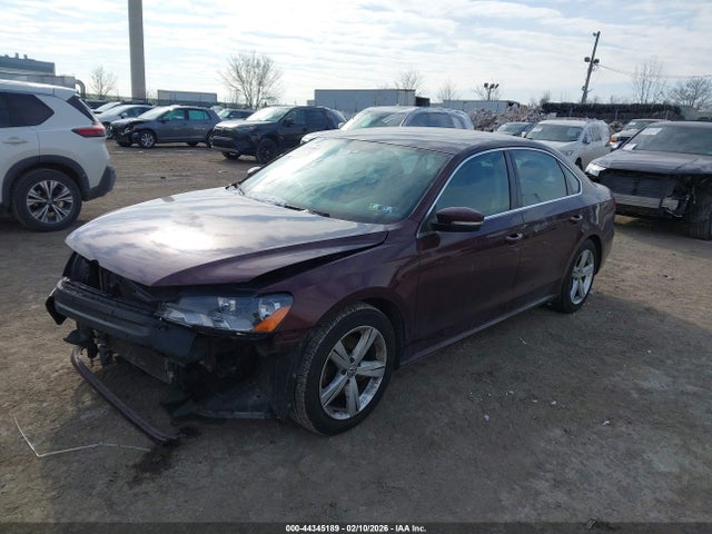 Volkswagen Passat 2.5l Se 2014 1VWBP7A3XEC015002 Image 2