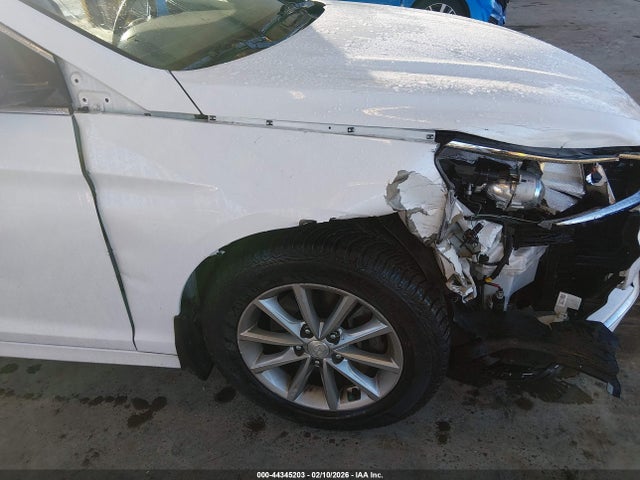 5NPE24AF6JH721177 Hyundai SONATA SE