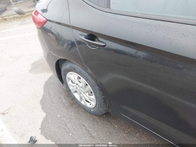 KMHD74LF4HU164520 Hyundai ELANTRA SE