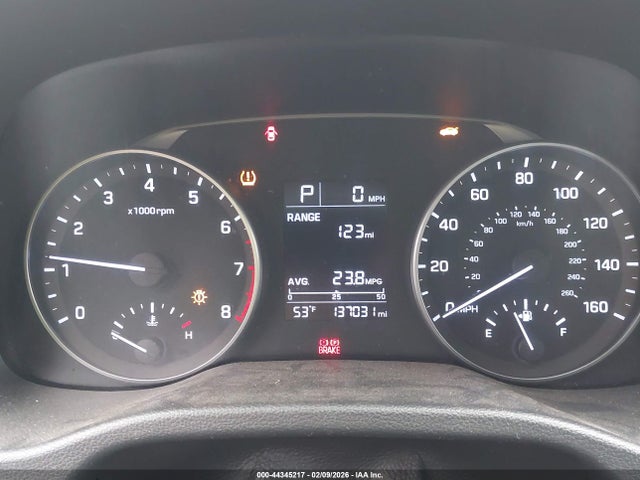 KMHD74LF4HU164520 Hyundai ELANTRA SE