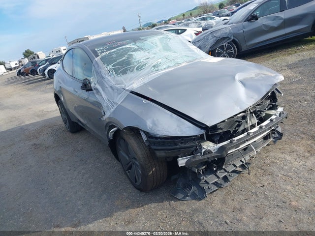 2026 TESLA MODEL Y 7SAYGDED2TF422250 Photo 0