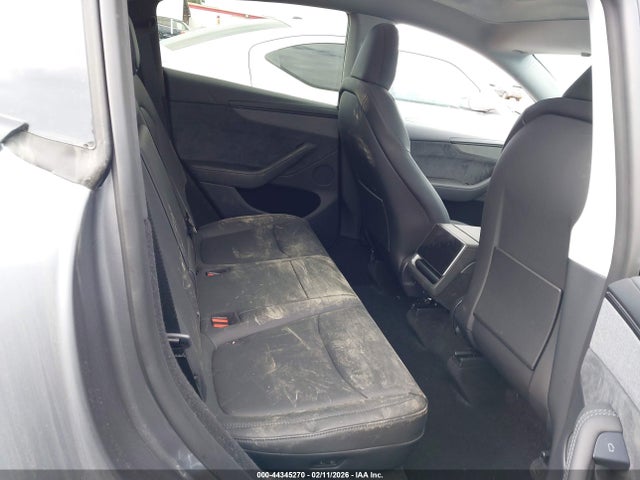 2026 TESLA MODEL Y 7SAYGDED2TF422250 Photo 7