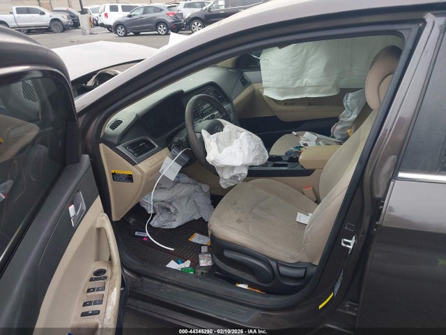 44345290 :رقم المزاد ، 5NPE24AF0FH120158 vin ، 2015 Hyundai Sonata Se مزاد بيع