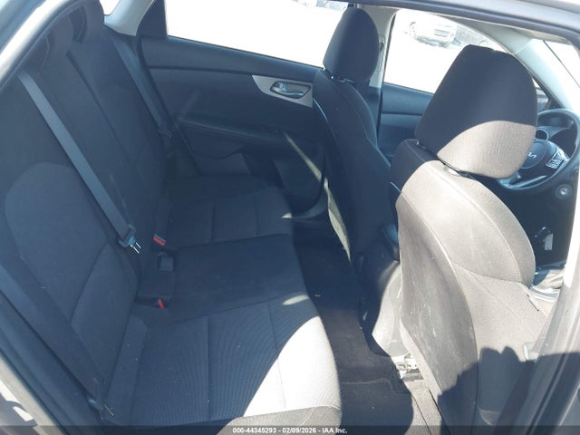 3KPF24ADXNE500579 KIA Forte Lxs