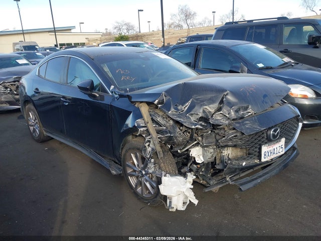 44345311 :رقم المزاد ، JM1BPAALXM1328867 vin ، 2021 Mazda Mazda3 2.5 S مزاد بيع