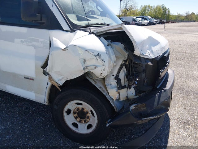 1GCWGAF19K1220035 Chevrolet Express 2500 Work Van
