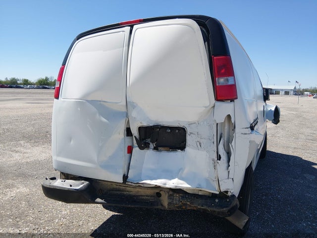 1GCWGAF19K1220035 Chevrolet Express 2500 Work Van