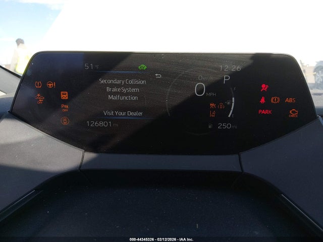 JTDADABU4P3002390 Toyota Prius Le Awd-e