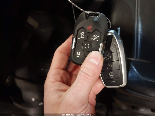 Продаж на аукціоні авто 2020 Gmc Yukon Xl 4wd Denali, vin: 1GKS2HKJ5LR103474, номер лоту: 44345365