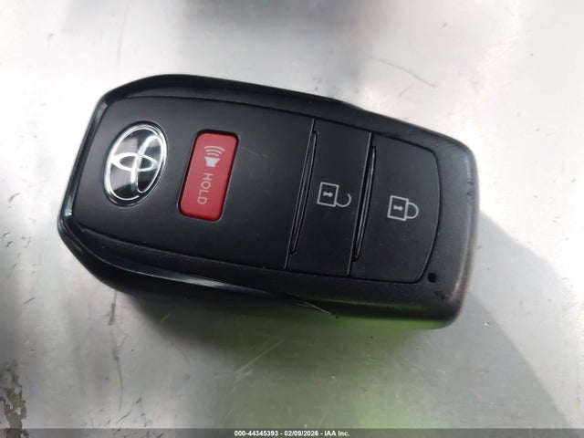 7MUBAABG5RV106255 Toyota Corolla Cross Le