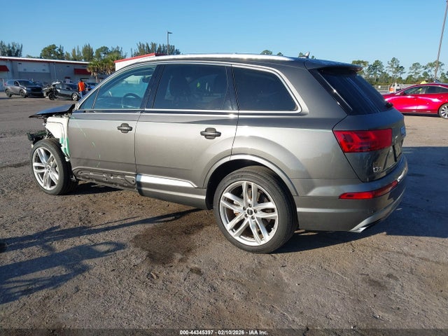 2018 AUDI Q7 WA1VAAF77JD032140 Photo 2