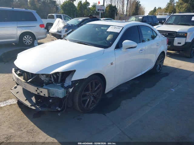 Lexus IS 350 2014 JTHBE1D28E5013406 Image 2