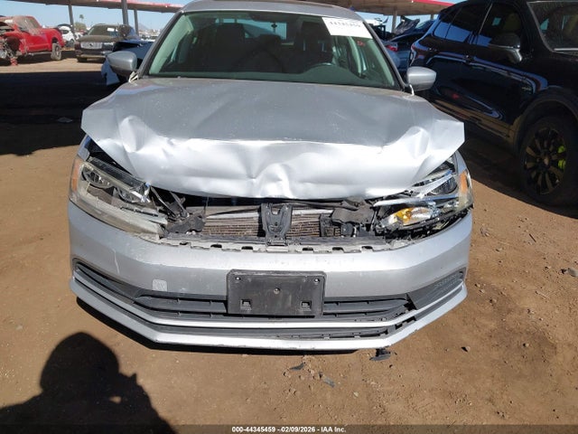3VWD67AJ4GM228832 Volkswagen Jetta 1.4t Se