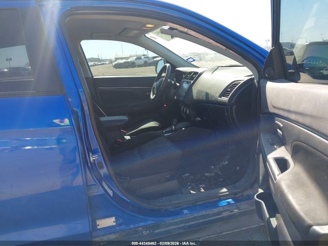 2020 MITSUBISHI OUTLANDER SPORT JA4AP3AU7LU008428 Photo 4