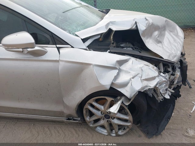 1FA6P0H77G5110313 Ford FUSION SE