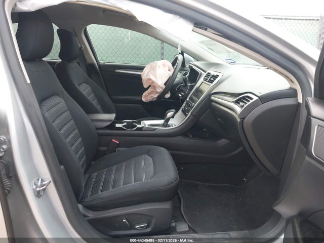 1FA6P0H77G5110313 Ford FUSION SE