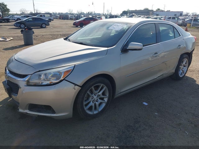 Chevrolet MALIBU 1LT 2015 1G11C5SL7FF275461 Image 2