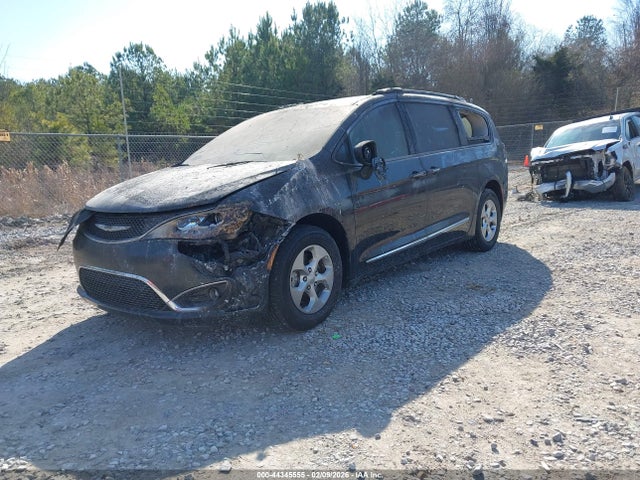 Продаж на аукціоні авто 2017 Chrysler Pacifica Touring-l Plus, vin: 2C4RC1EG0HR821918, номер лоту: 44345555