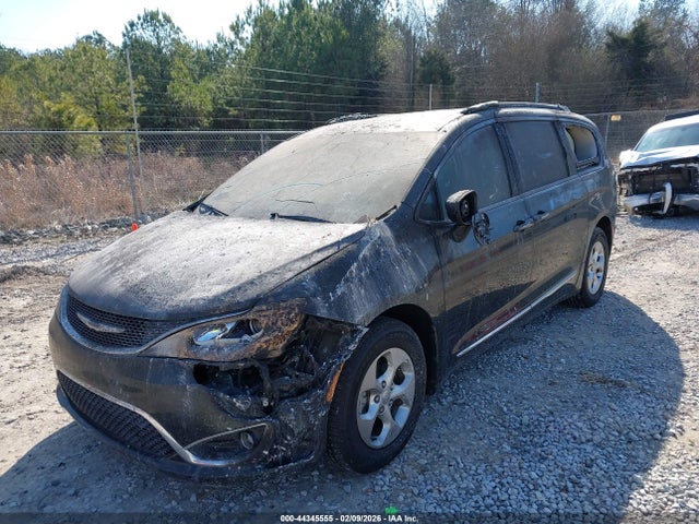 Продаж на аукціоні авто 2017 Chrysler Pacifica Touring-l Plus, vin: 2C4RC1EG0HR821918, номер лоту: 44345555