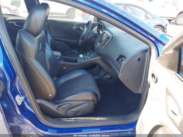 Продаж на аукціоні авто 2015 Chrysler 200 S, vin: 1C3CCCBG6FN527430, номер лоту: 44345569