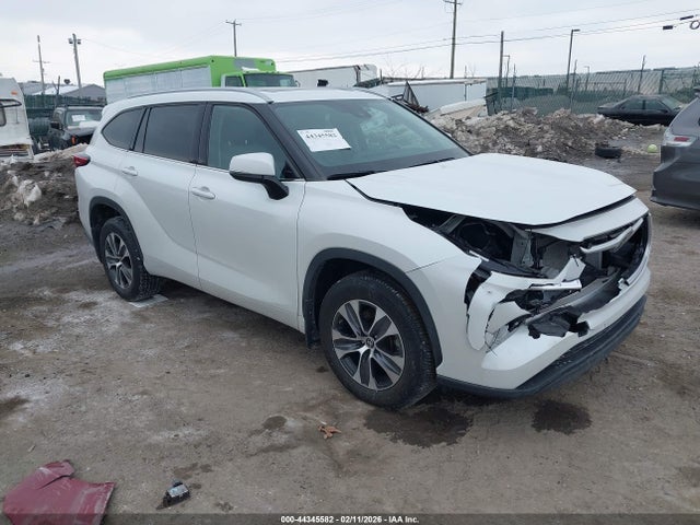 2022 TOYOTA HIGHLANDER 5TDGZRBH7NS596580