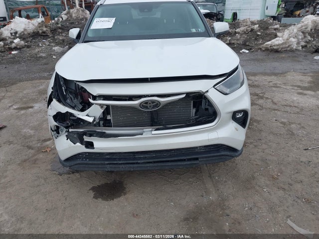 5TDGZRBH7NS596580 Toyota Highlander Xle