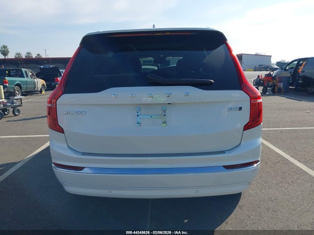 YV4L12PE9R1222080 Volvo Xc90 B5 Plus Bright Theme