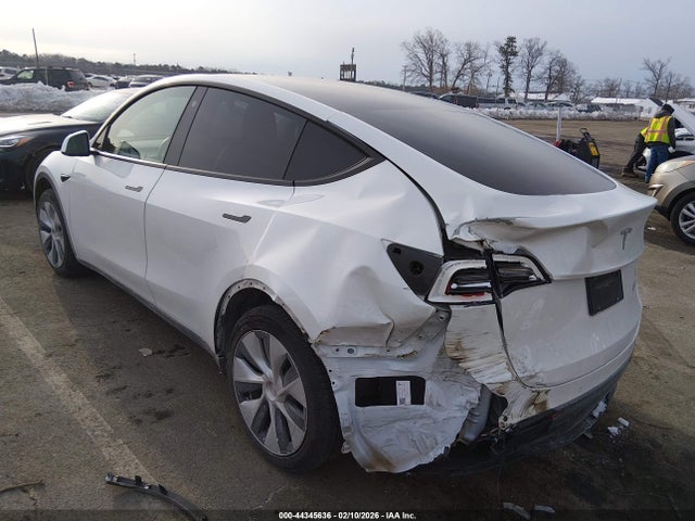 2021 TESLA MODEL Y 5YJYGAEDXMF116605 Photo 2