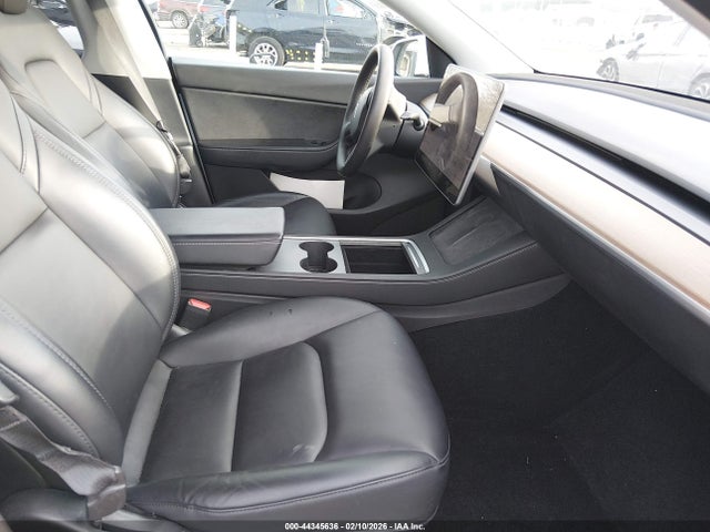 2021 TESLA MODEL Y 5YJYGAEDXMF116605 Photo 4