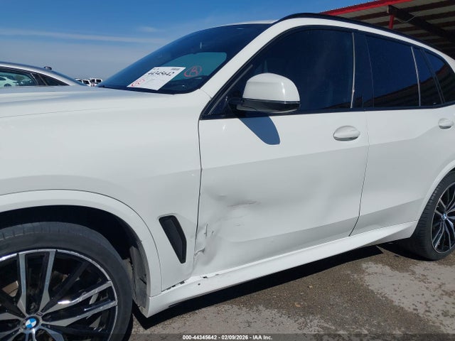 5UXCR6C53KLL34732 BMW X5 Xdrive40i