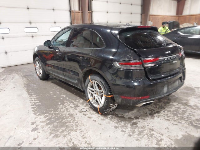 2020 PORSCHE MACAN WP1AA2A5XLLB13740 Photo 2