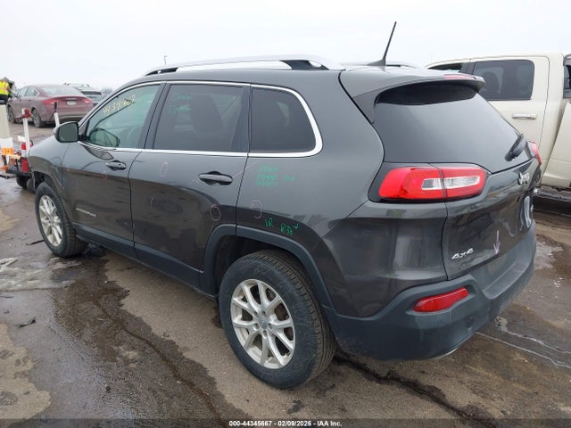 Jeep Cherokee Latitude 2016 1C4PJMCS5GW295460 Image 3