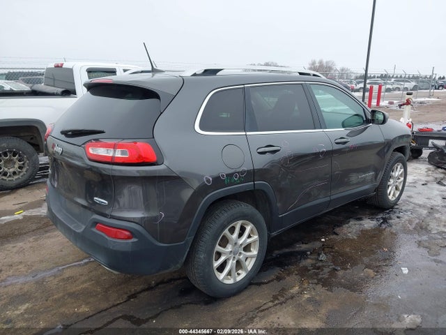 Jeep Cherokee Latitude 2016 1C4PJMCS5GW295460 Image 4