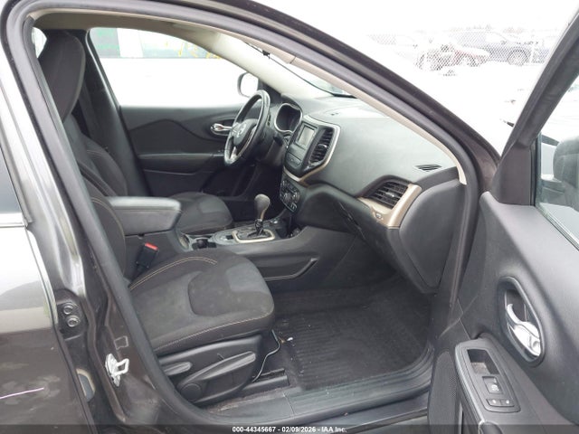 Jeep Cherokee Latitude 2016 1C4PJMCS5GW295460 Image 5