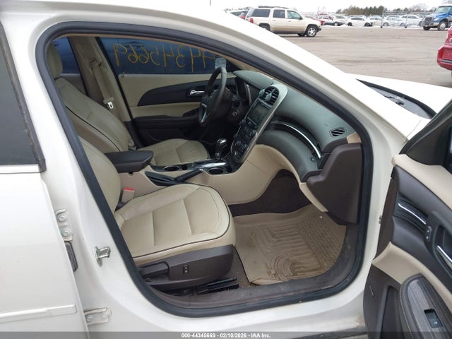 1G11G5SX2EF184605 Chevrolet Malibu 3lt