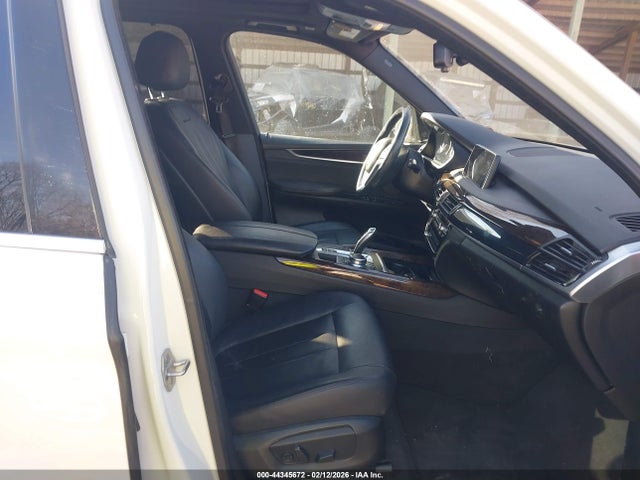 2017 BMW X5 5UXKR0C59H0U50861 Photo 4