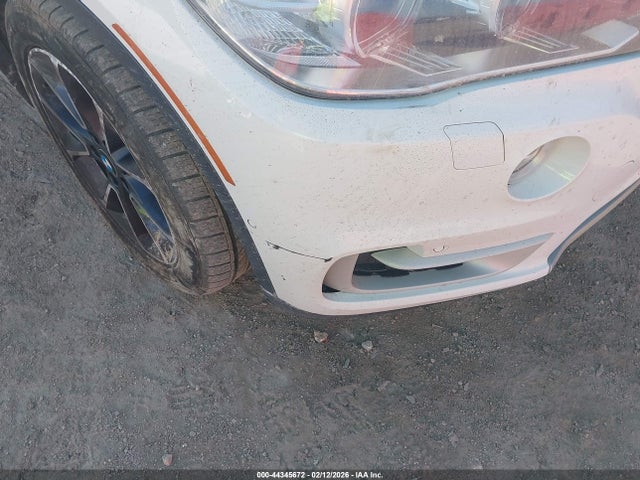 2017 BMW X5 5UXKR0C59H0U50861 Photo 5
