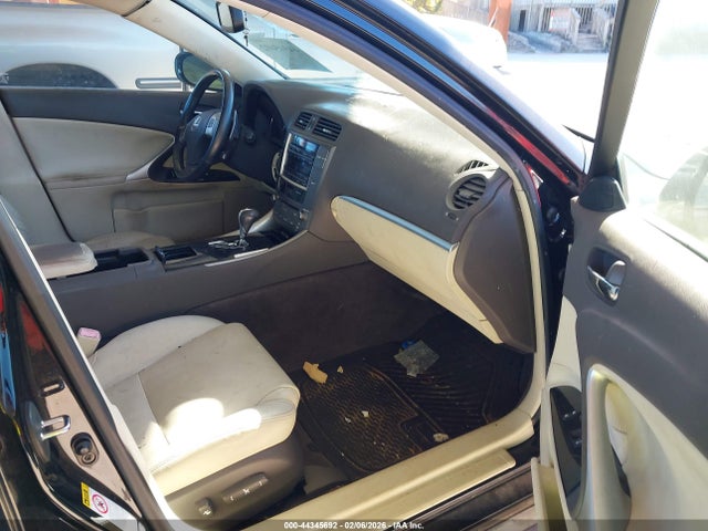 2012 LEXUS IS 250 JTHBF5C21C5184985 Photo 4