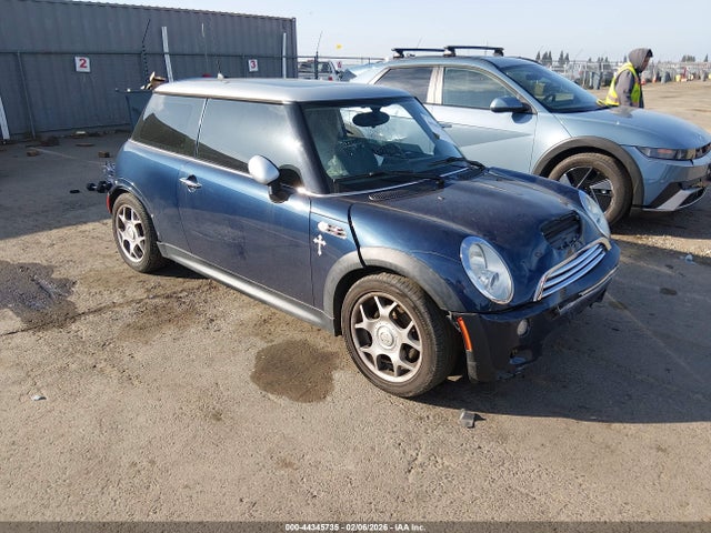 2006 MINI COOPER S WMWRE335X6TJ37047