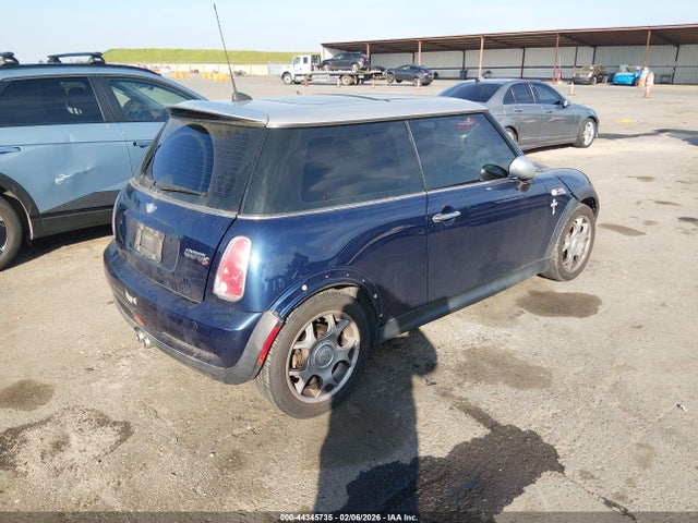 2006 MINI COOPER S WMWRE335X6TJ37047 Photo 3