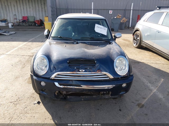 2006 MINI COOPER S WMWRE335X6TJ37047 Photo 5