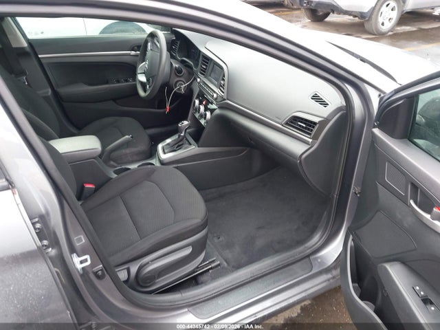 2019 Hyundai Elantra Se მანქანა იყიდება აუქციონზე, vin: 5NPD74LFXKH493129, აუქციონის ნომერი: 44345742