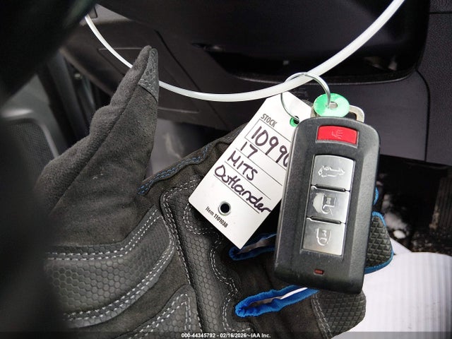 2017 MITSUBISHI OUTLANDER JA4AZ3A38HZ050019 Photo 10